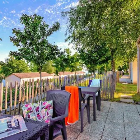 Appartement 2 Etoiles - Ccbbdgf דירה